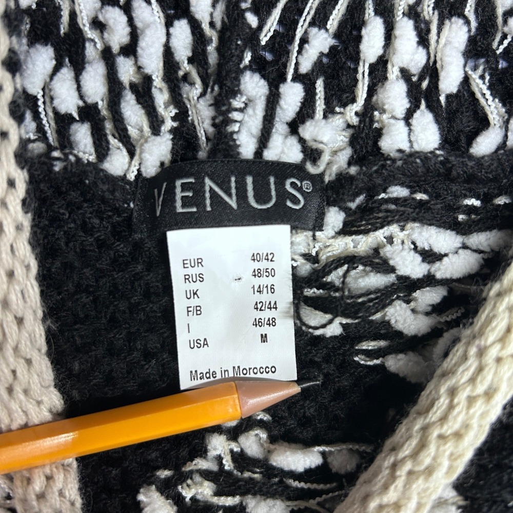 Venus Hooded Cardigan Women Size M Black White Geometric Excellent Longline Zip - Picture 5 of 12